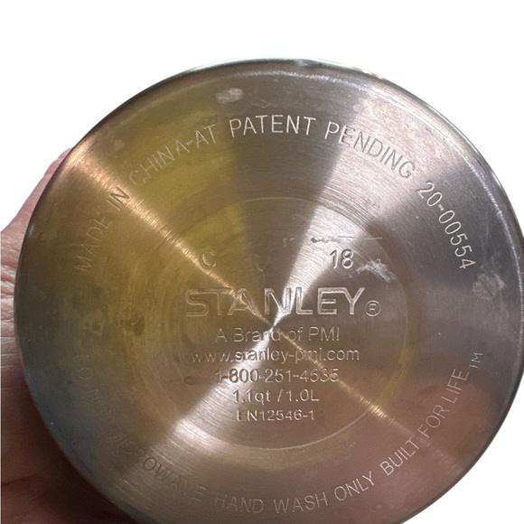 Stanley Classic Vacuum Insulated Wide Mouth Bottle Thermos Stainless Steel 1 L - Picture 6 of 7